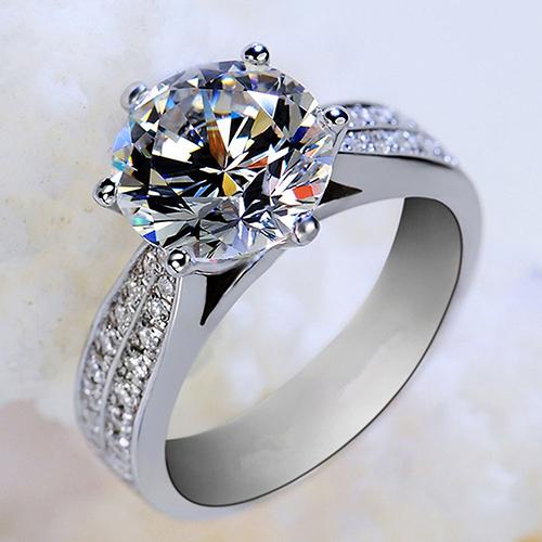 Zircon Fine Personality Ring